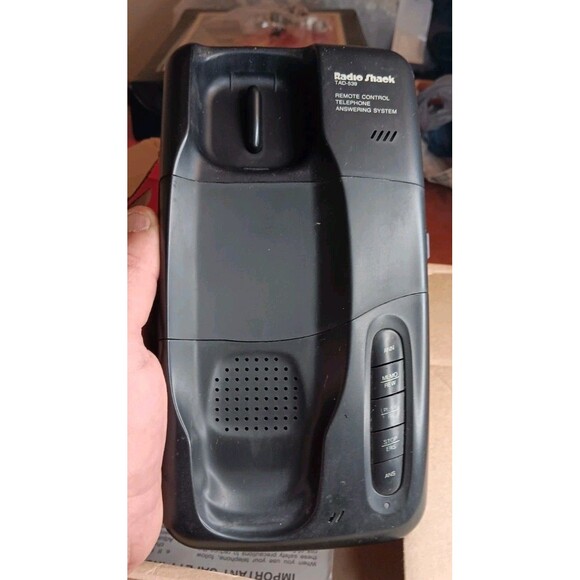 Vintage Radio Shack Touch-Tone Remote Control Answering System Phone (No Cords) - Picture 4 of 12